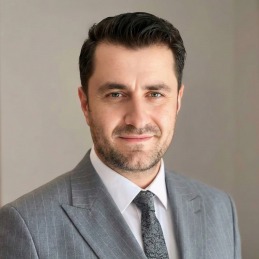 Dr. Murat Karakuş